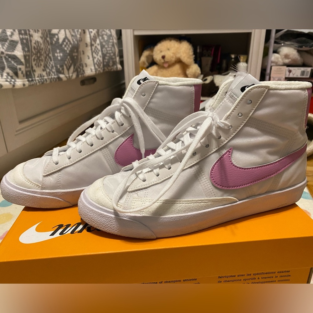 Nike Blazers with pink swoosh